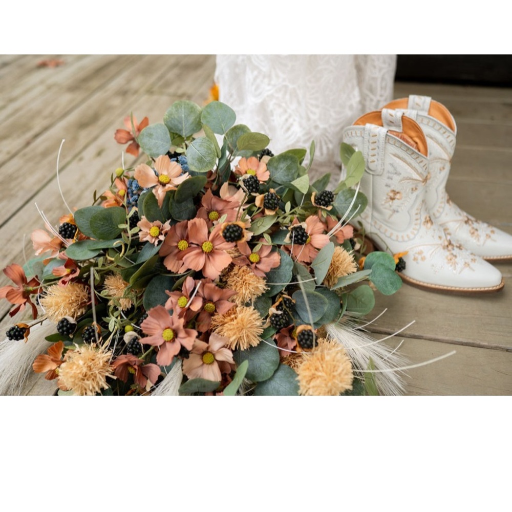 dingo Ivory Floral Embroidered Western Ankle Boots - Picture 5 of 5